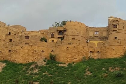 Jaisalmer Fort glowing under golden sunlight